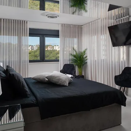 فيلة Luxury Penthouse Nubu *