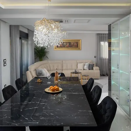 فيلة Luxury Penthouse Nubu